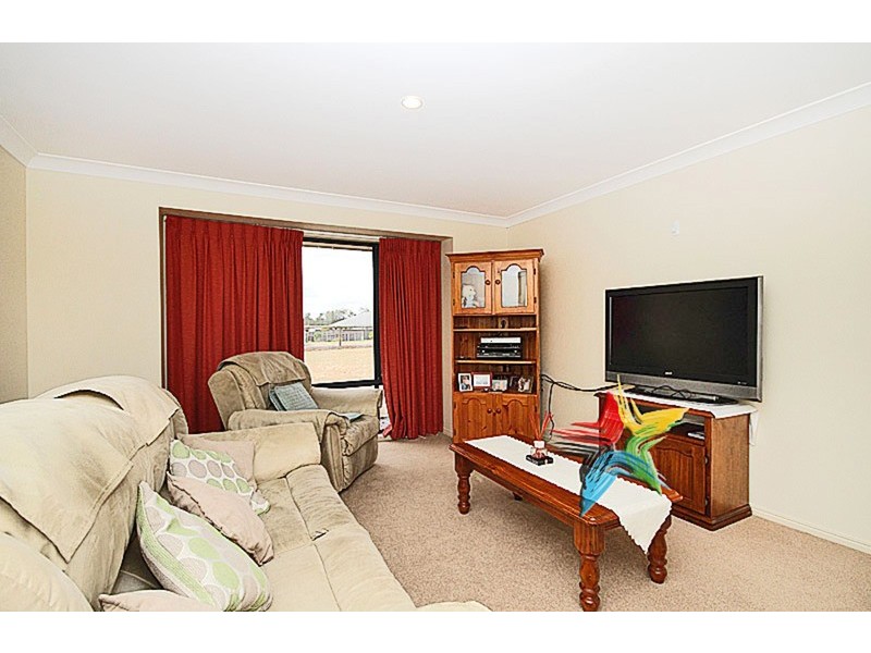 113 Red Cedar Crescent, Jimboomba QLD 4280