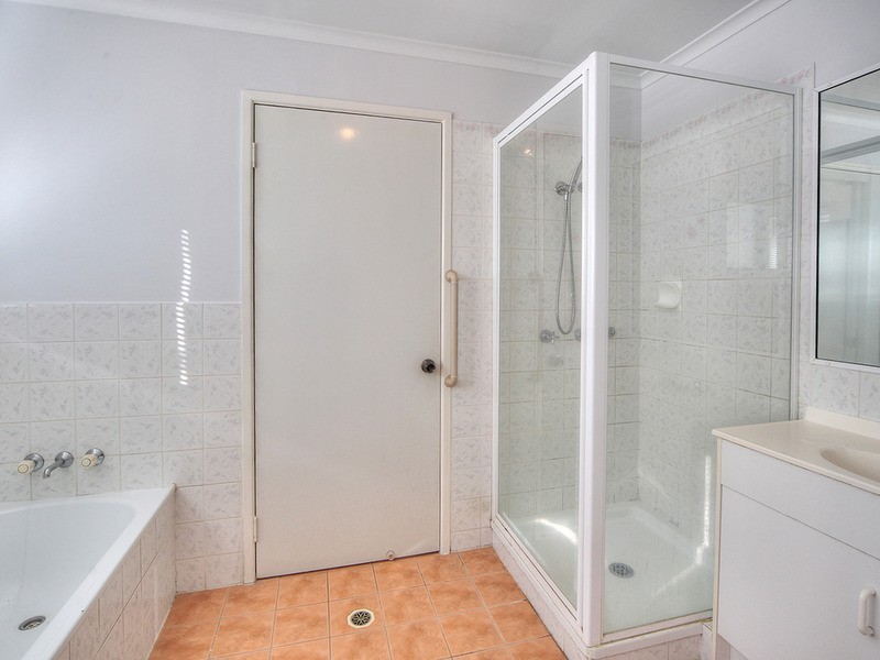 30  Queen  Street, Jimboomba QLD 4280