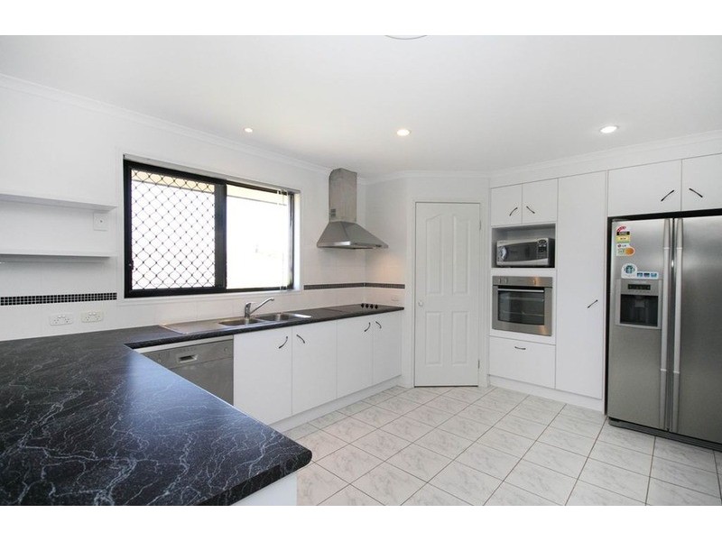 8 Gumview Court, Jimboomba QLD 4280