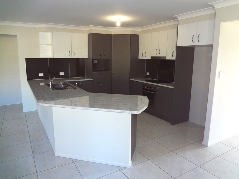 Gleneagle QLD 4285