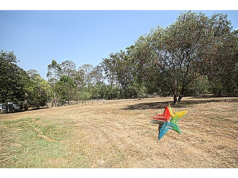 78 Michelle Drive, Cedar Grove QLD 4285