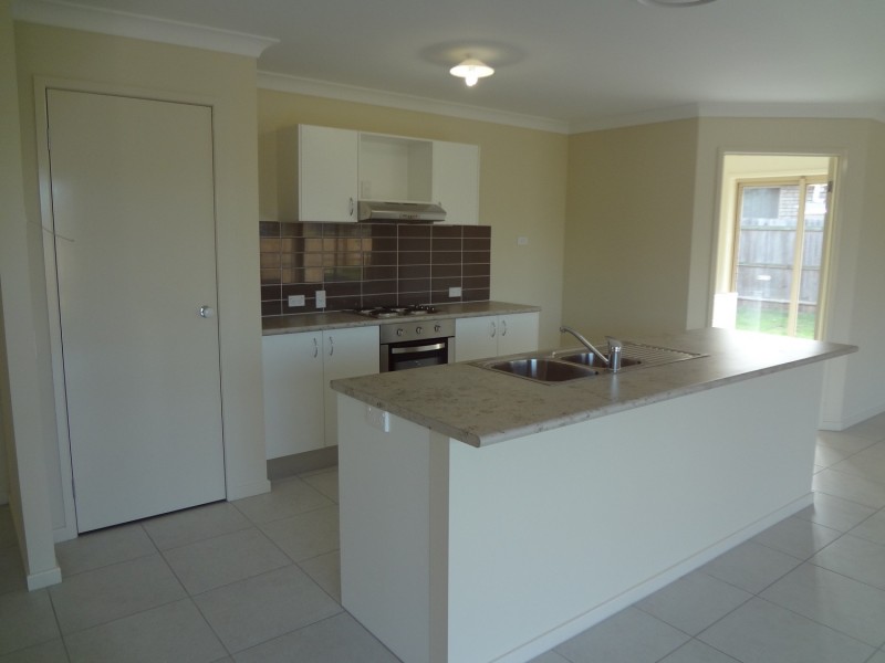 25 Creekside Crescent, Jimboomba QLD 4280