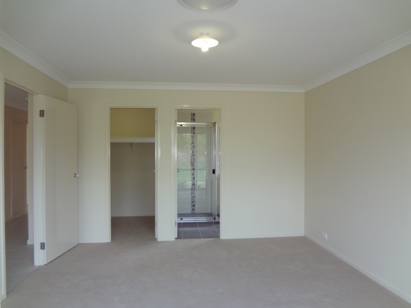 25 Creekside Crescent, Jimboomba QLD 4280