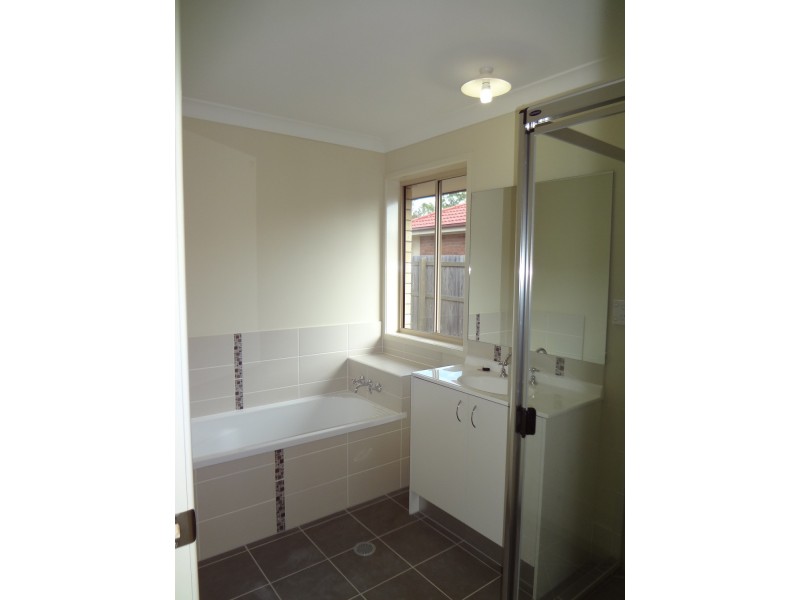 25 Creekside Crescent, Jimboomba QLD 4280