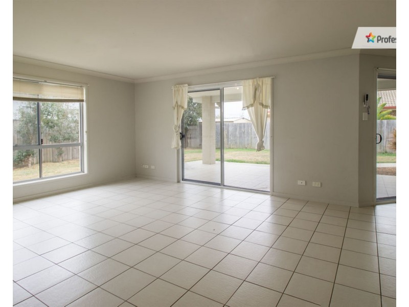 14 Hilltop Crescent, Jimboomba QLD 4280
