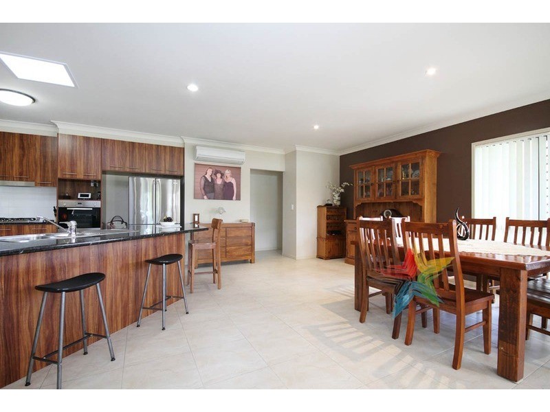 6 Cranbourne Drive, Jimboomba QLD 4280