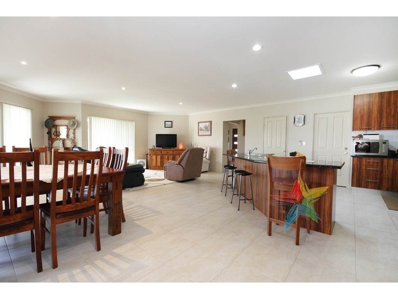 6 Cranbourne Drive, Jimboomba QLD 4280