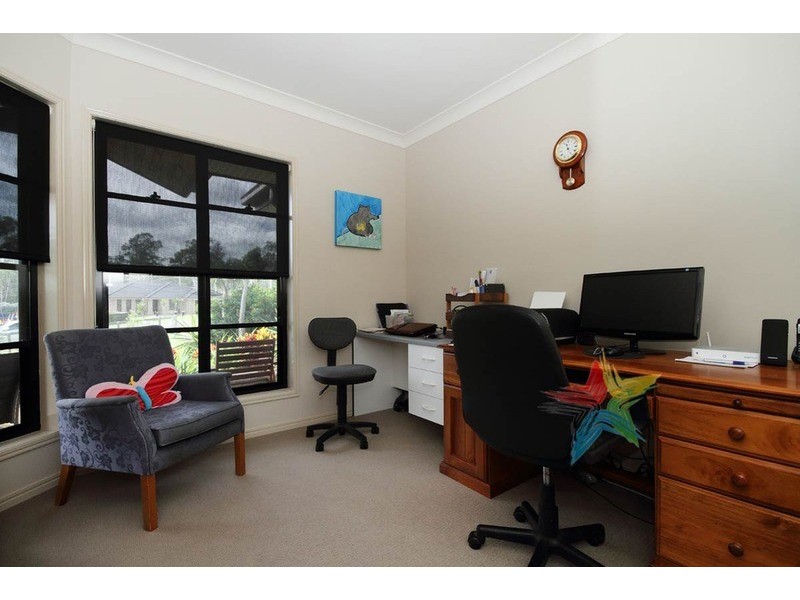 6 Cranbourne Drive, Jimboomba QLD 4280