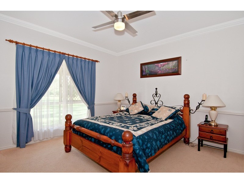 28 Holyman Court, Jimboomba QLD 4280