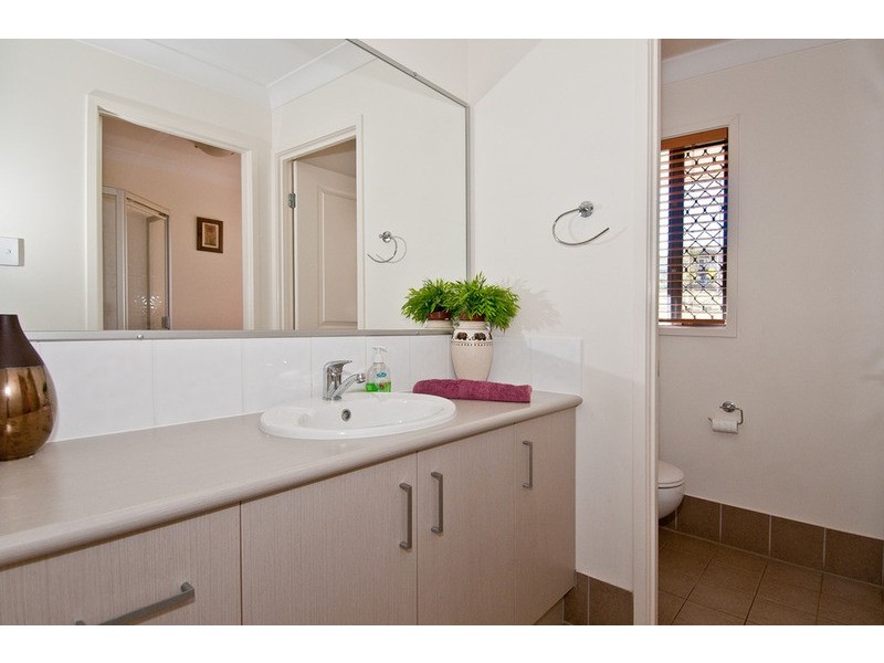 144-150 John Collins Drive, Mundoolun QLD 4285