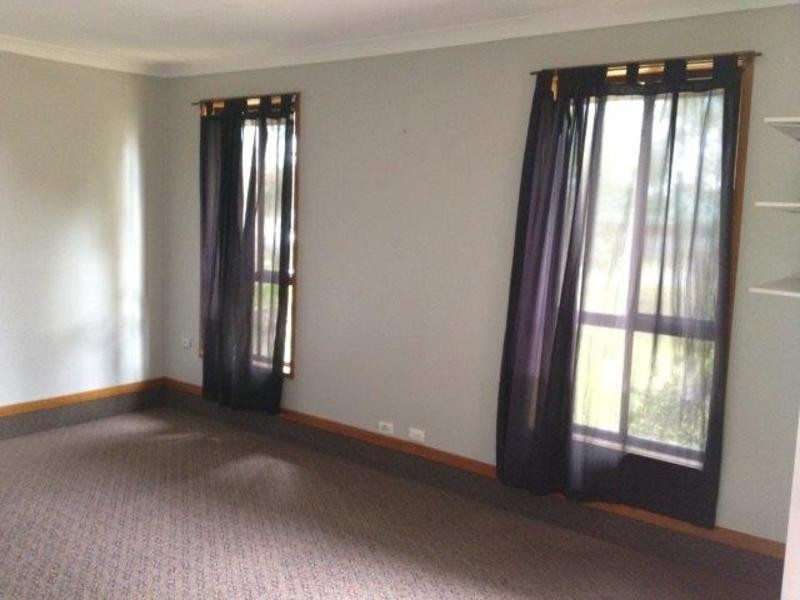 18 Bell Street, Jimboomba QLD 4280