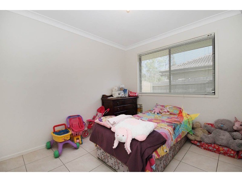 2 Hilltop Crescent, Jimboomba QLD 4280