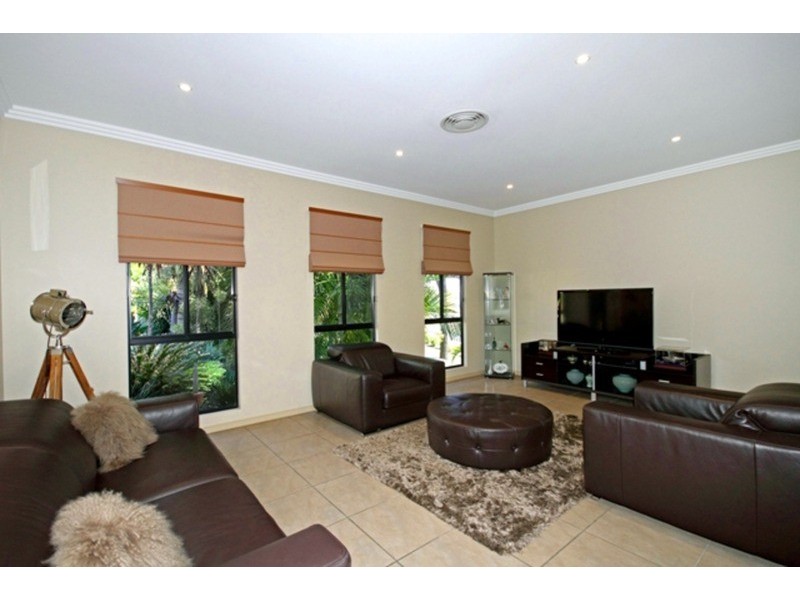 130-132 Anne Collins Crescent, Mundoolun QLD 4285