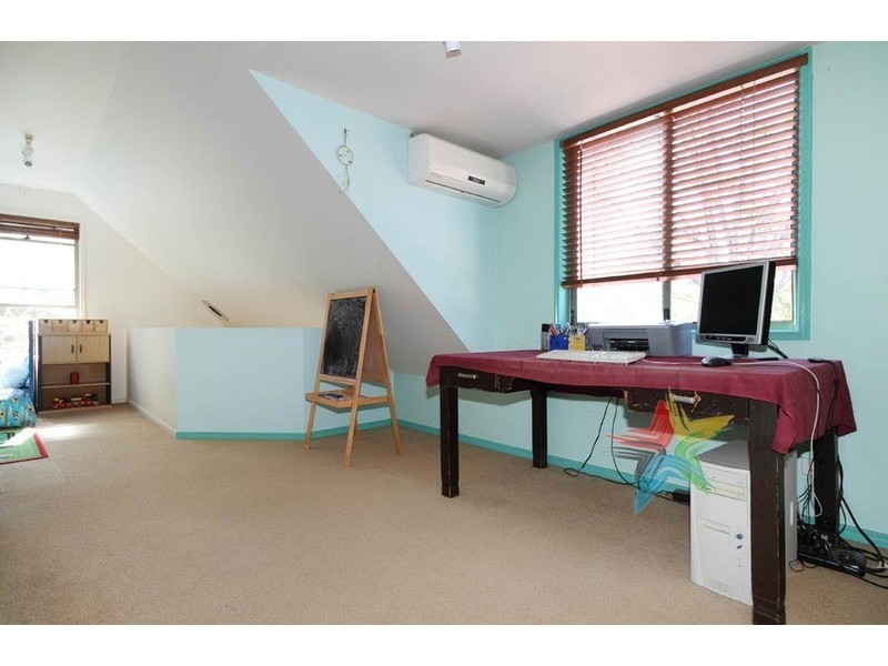 26 Oakleigh Court, Woodhill QLD 4285