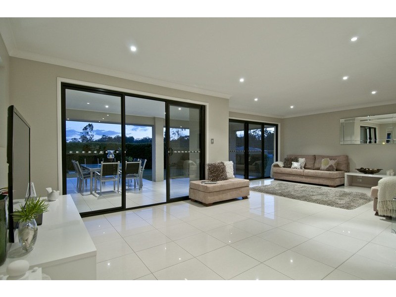 16-22 Portsmouth Court, Mundoolun QLD 4285