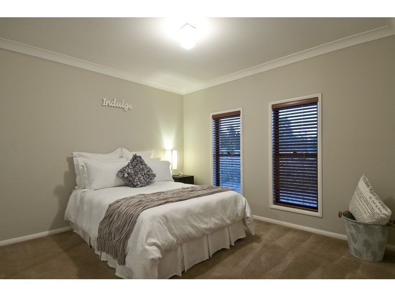 16-22 Portsmouth Court, Mundoolun QLD 4285