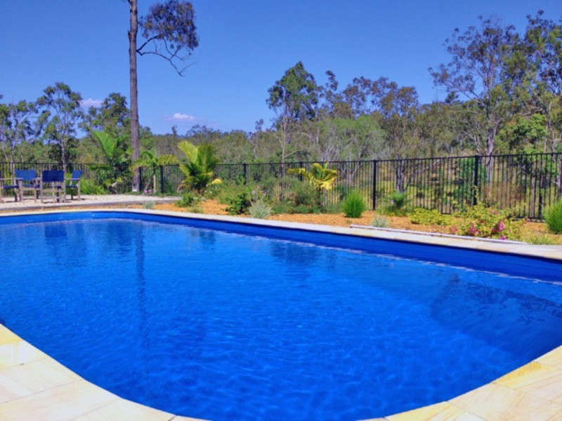 37-39 Borrowdale Court, Mundoolun QLD 4285