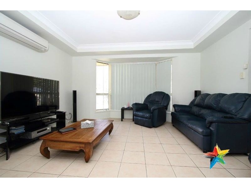 15 Golden Penda Drive, Jimboomba QLD 4280