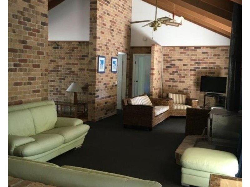 11 East Street, Jimboomba QLD 4280