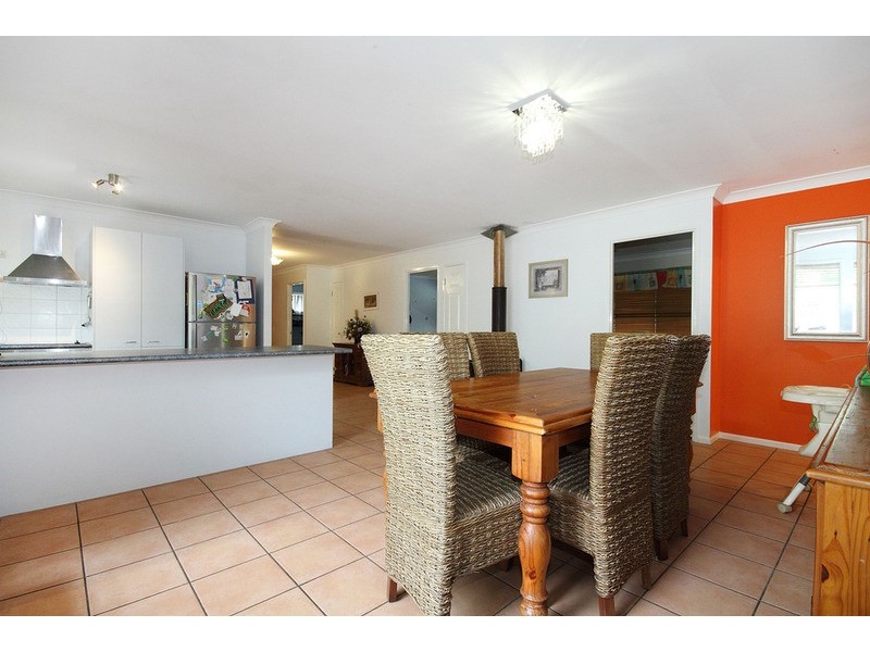 70-72 Michelle Drive, Cedar Grove QLD 4285