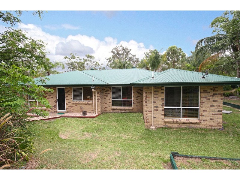 70-72 Michelle Drive, Cedar Grove QLD 4285