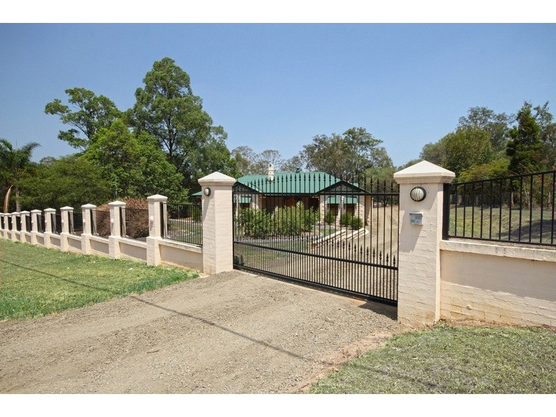 78-80 Michelle Drive, Cedar Grove QLD 4285