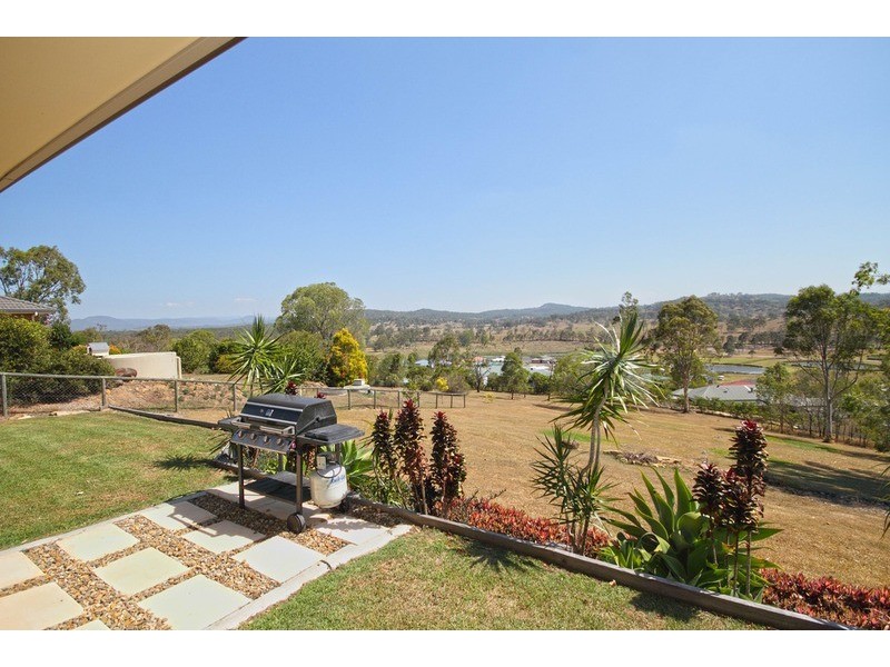 133 Anne Collins Crescent, Mundoolun QLD 4285