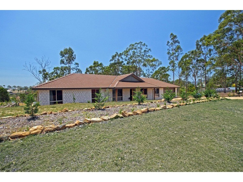 104 Anne Collins Crescent, Mundoolun QLD 4285