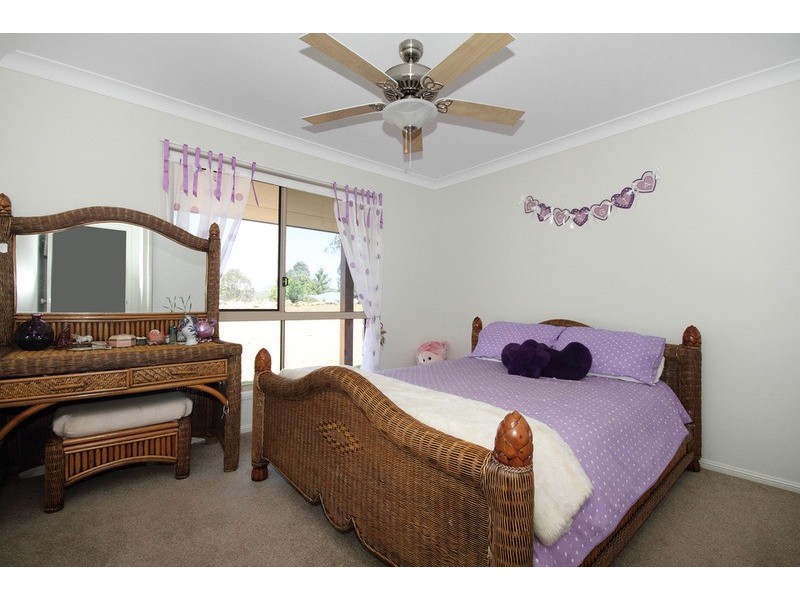 104 Anne Collins Crescent, Mundoolun QLD 4285