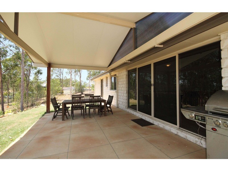 104 Anne Collins Crescent, Mundoolun QLD 4285