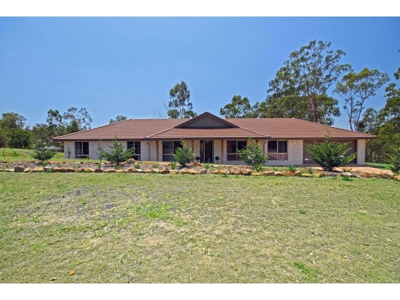 104 Anne Collins Crescent, Mundoolun QLD 4285