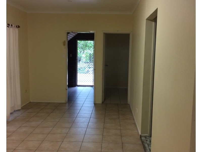 2 – 20 Pub Lane Lane, Greenbank QLD 4124