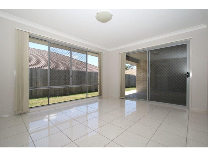 8 Sunrise Place, Jimboomba QLD 4280