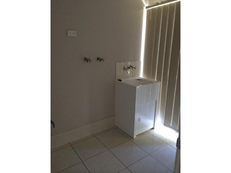 8 Sunrise Place, Jimboomba QLD 4280