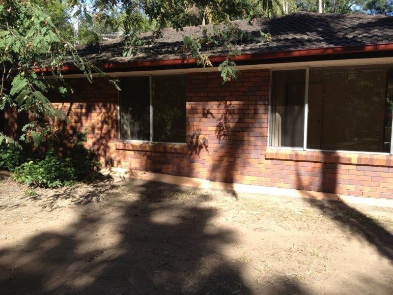 285 Clifton Drive, North Maclean QLD 4280