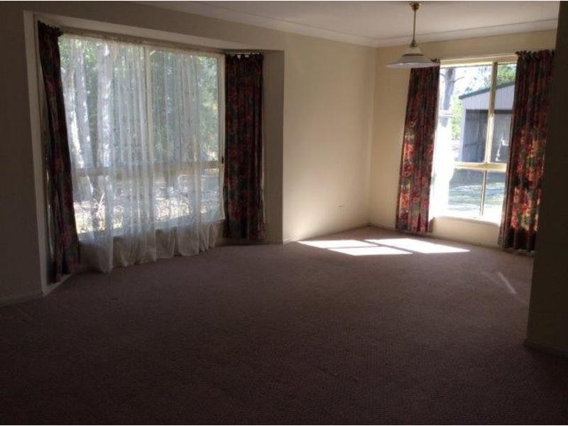 11 Grandview Drive, Jimboomba QLD 4280