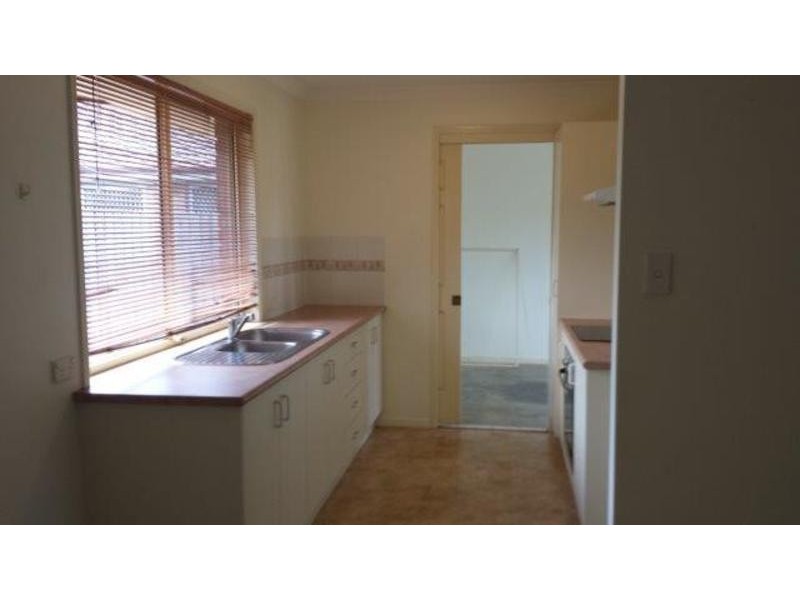 6 Park Close, Hillcrest QLD 4118