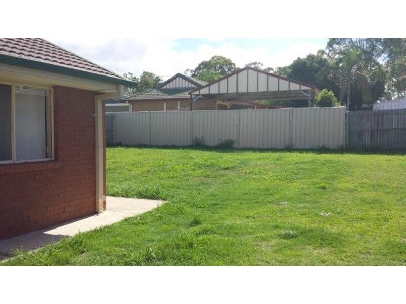 6 Park Close, Hillcrest QLD 4118