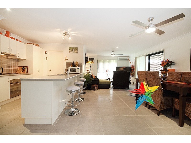 27 Golden Penda Drive, Jimboomba QLD 4280