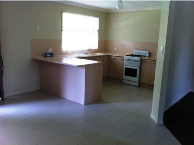 16 Lockerbie Court, Boronia Heights QLD 4124