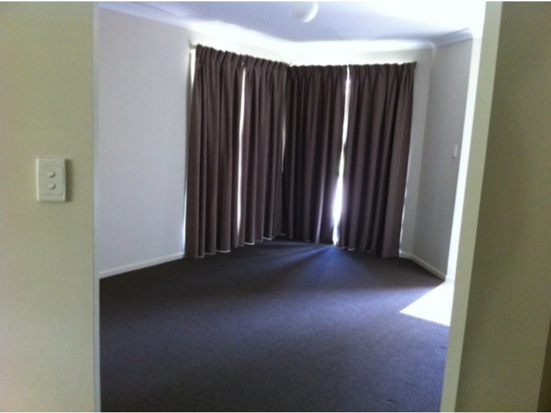 16 Lockerbie Court, Boronia Heights QLD 4124