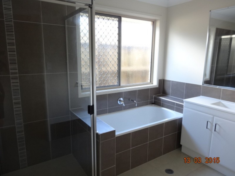 18 Howard Street, Yarrabilba QLD 4207