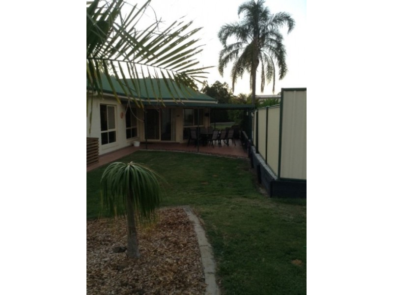 1 Pink Myrtle Court, Jimboomba QLD 4280