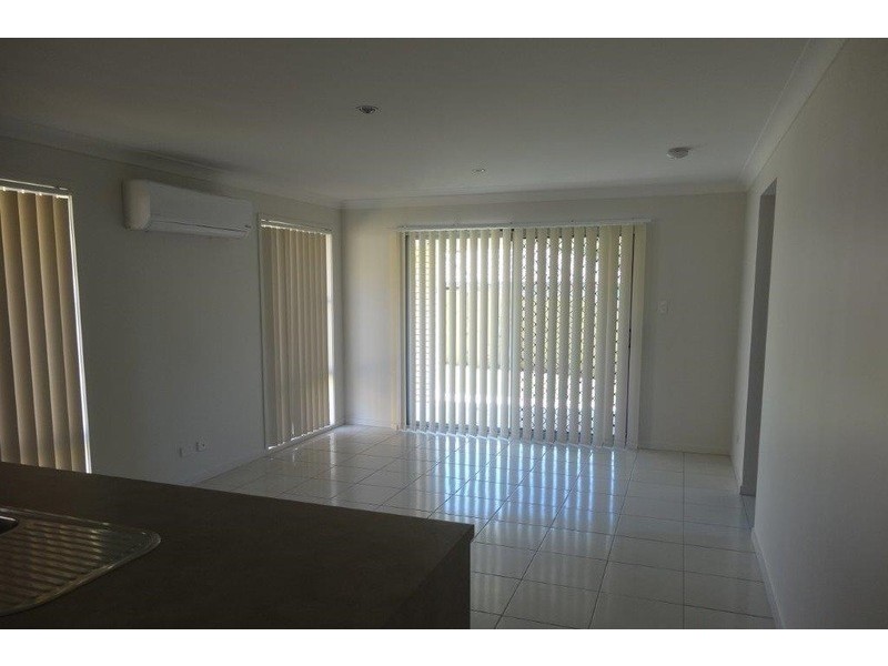 509/89 The Corso, Redbank Plains QLD 4301