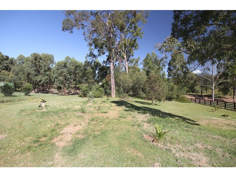 22-24 Maggie Court, Cedar Vale QLD 4285