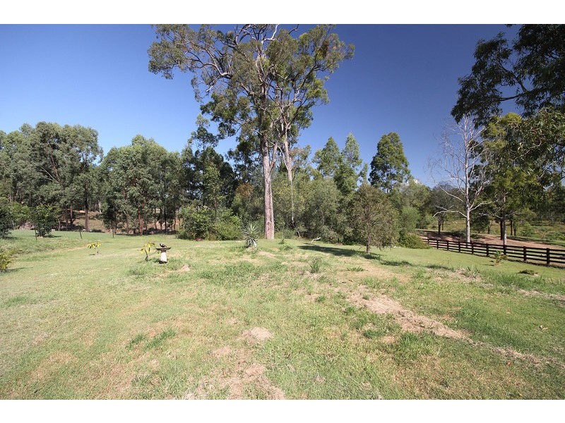 22-24 Maggie Court, Cedar Vale QLD 4285