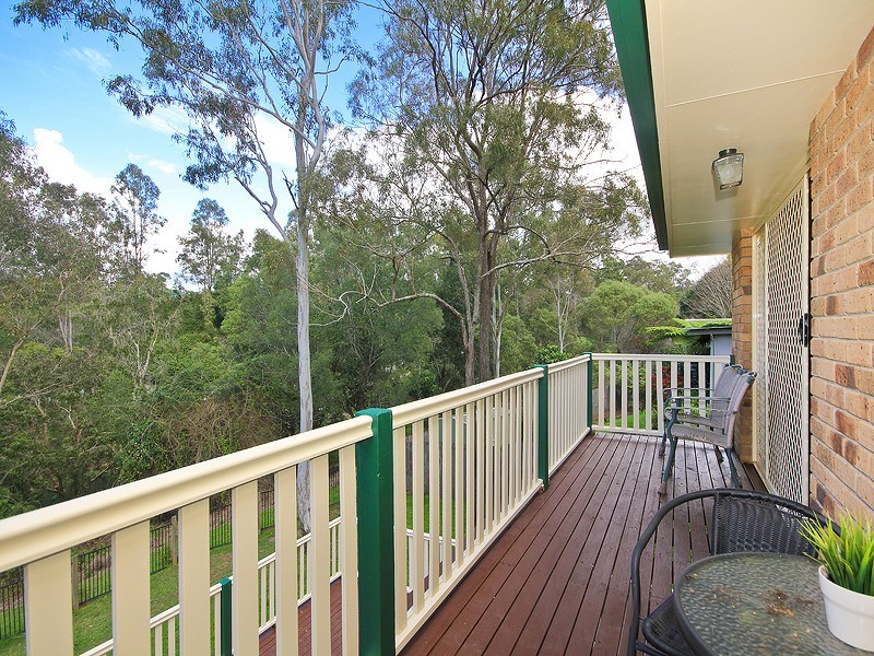 62 Loane Drive, Edens Landing QLD 4207