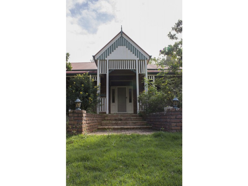 77 Executive Drive, Park Ridge QLD 4125