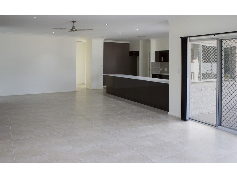 430 Peppertree Drive, Jimboomba QLD 4280