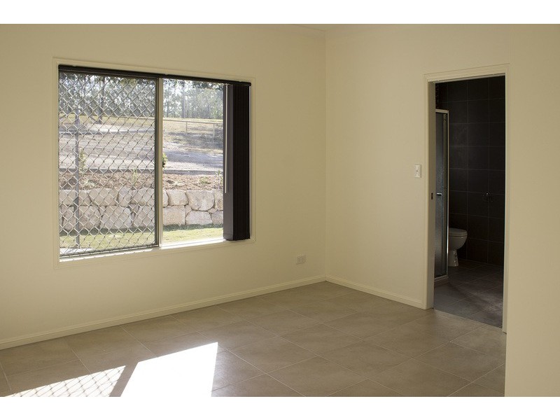 430 Peppertree Drive, Jimboomba QLD 4280